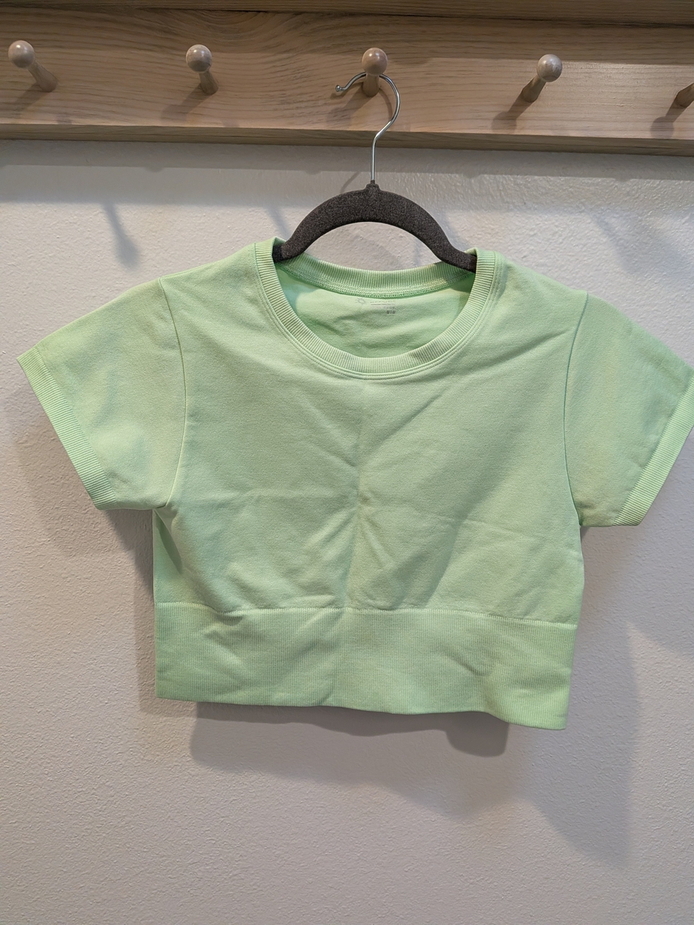 aerie Light Bright Green Crop Tee Active Wear M